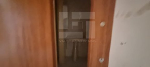 Propriété commerciale à Elvas, Portugal 100m² No. 86692 14