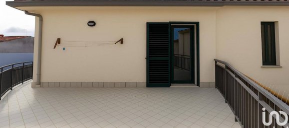 4 Schlafzimmer Haus in Notaresco, Italy, Nr. 345347 23