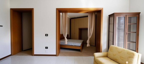 4 Schlafzimmer Haus in Notaresco, Italy, Nr. 345347 14