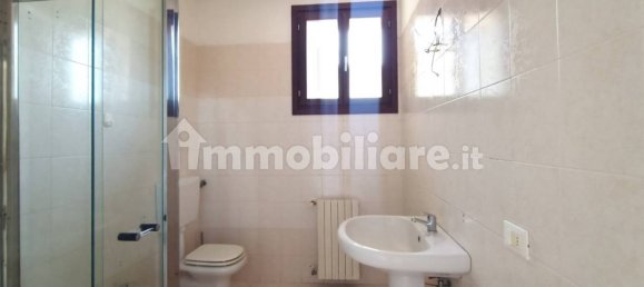 2 غرف نوم شقة في San Prospero, Italy رقم 63993 18