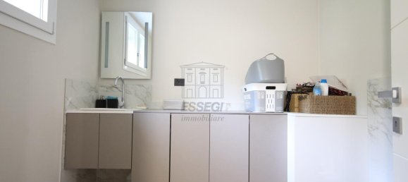 Villa de 9 divisões em Lucca, Italy N.º 8614 19