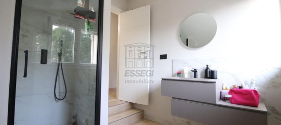 Villa de 9 divisões em Lucca, Italy N.º 8614 27