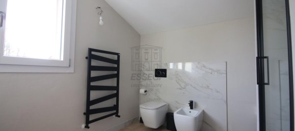 Villa de 9 divisões em Lucca, Italy N.º 8614 28