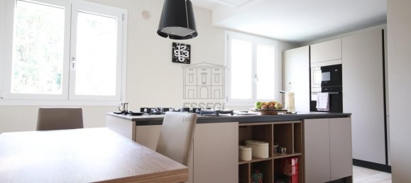 Villa de 9 divisões em Lucca, Italy N.º 8614 5