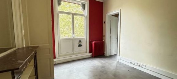  مكتب في Valenciennes, France 350متر مربع رقم 215235 4