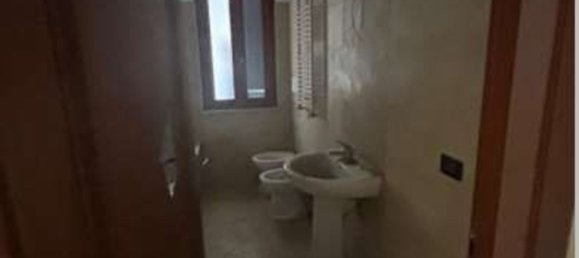 3 rooms Apartment in Marcianise, Italy No. 7579 11