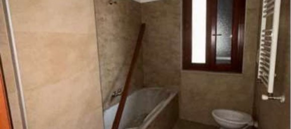 3 rooms Apartment in Marcianise, Italy No. 7579 13