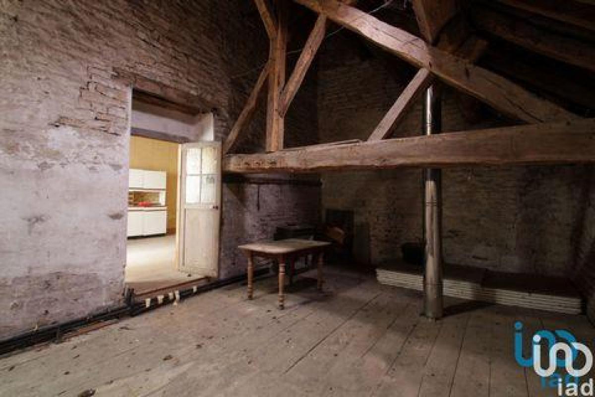 3 bedrooms House in Chaumont, France No. 30204