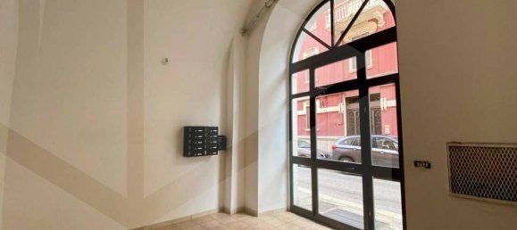 Apartamento de 2 divisões em Bari, Italy N.º 231246 17