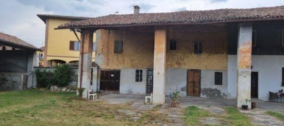 4 rooms House in Pandino, Italy No. 129817 8