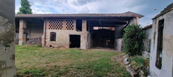 4 rooms House in Pandino, Italy No. 129817 9