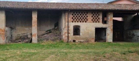 4 rooms House in Pandino, Italy No. 129817 3