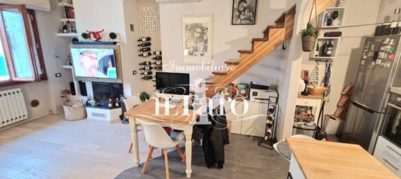 2 rooms Apartment in Signa, Italy No. 166736 3