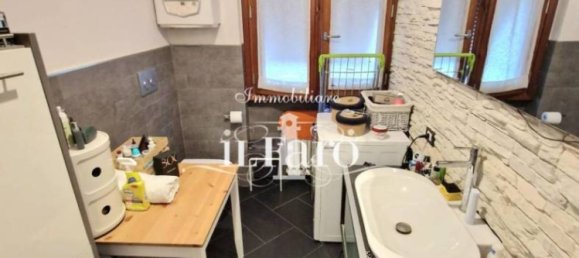 2 rooms Apartment in Signa, Italy No. 166736 5
