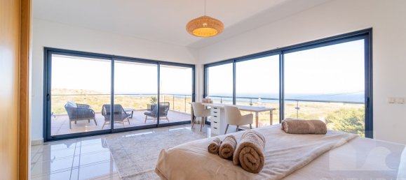 3 bedrooms House in Aljezur, Portugal No. 28639 4