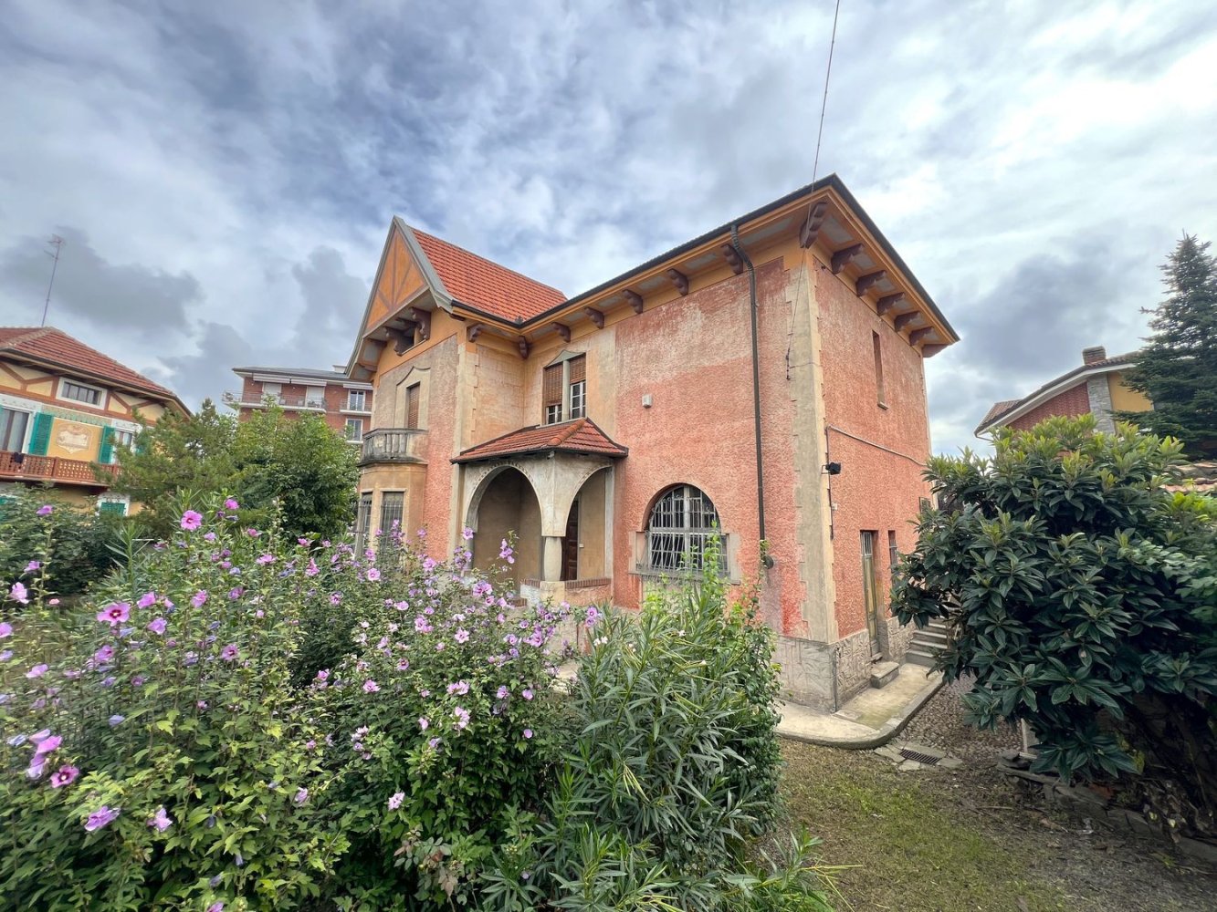 10 bedrooms Villa in Carmagnola, Italy No. 317217