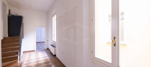 4 rooms Apartment in Bologna, Italy No. 268031 8