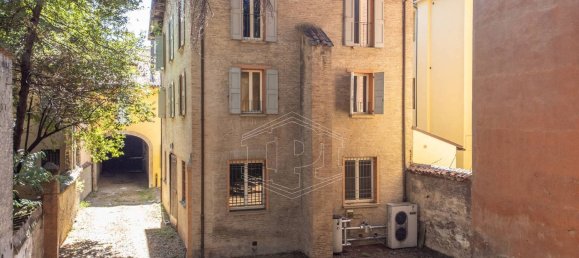 4 rooms Apartment in Bologna, Italy No. 268031 37