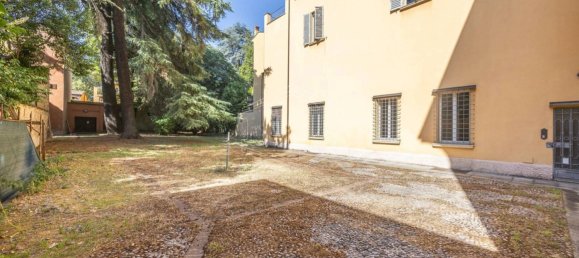 4 rooms Apartment in Bologna, Italy No. 268031 21