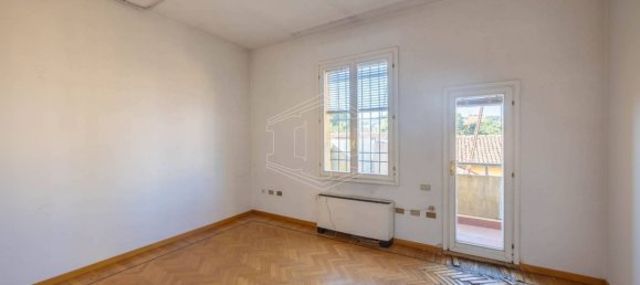 4 rooms Apartment in Bologna, Italy No. 268031 18