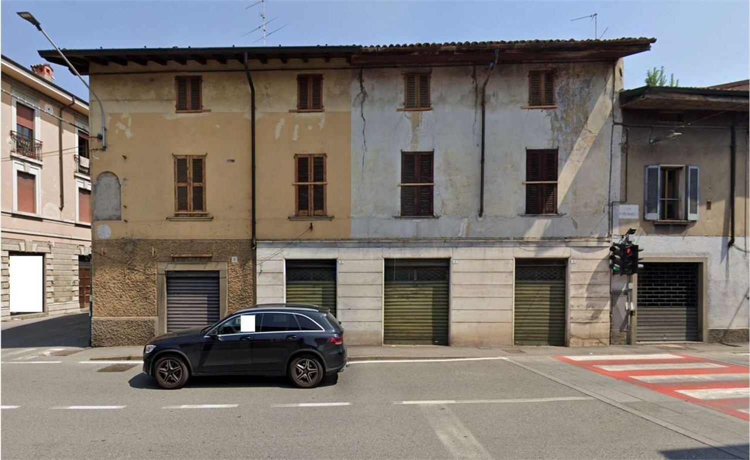 Bâtiment à Coccaglio, Italy 410m² No. 332679