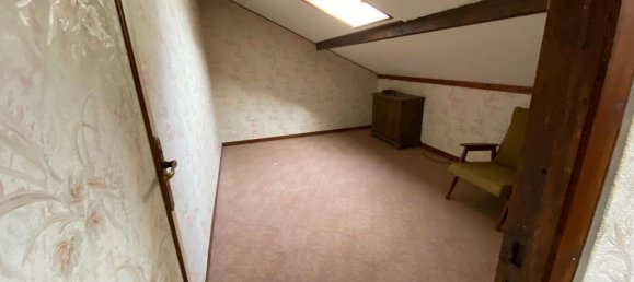 317m² Building in Sedan, France No. 63395 11