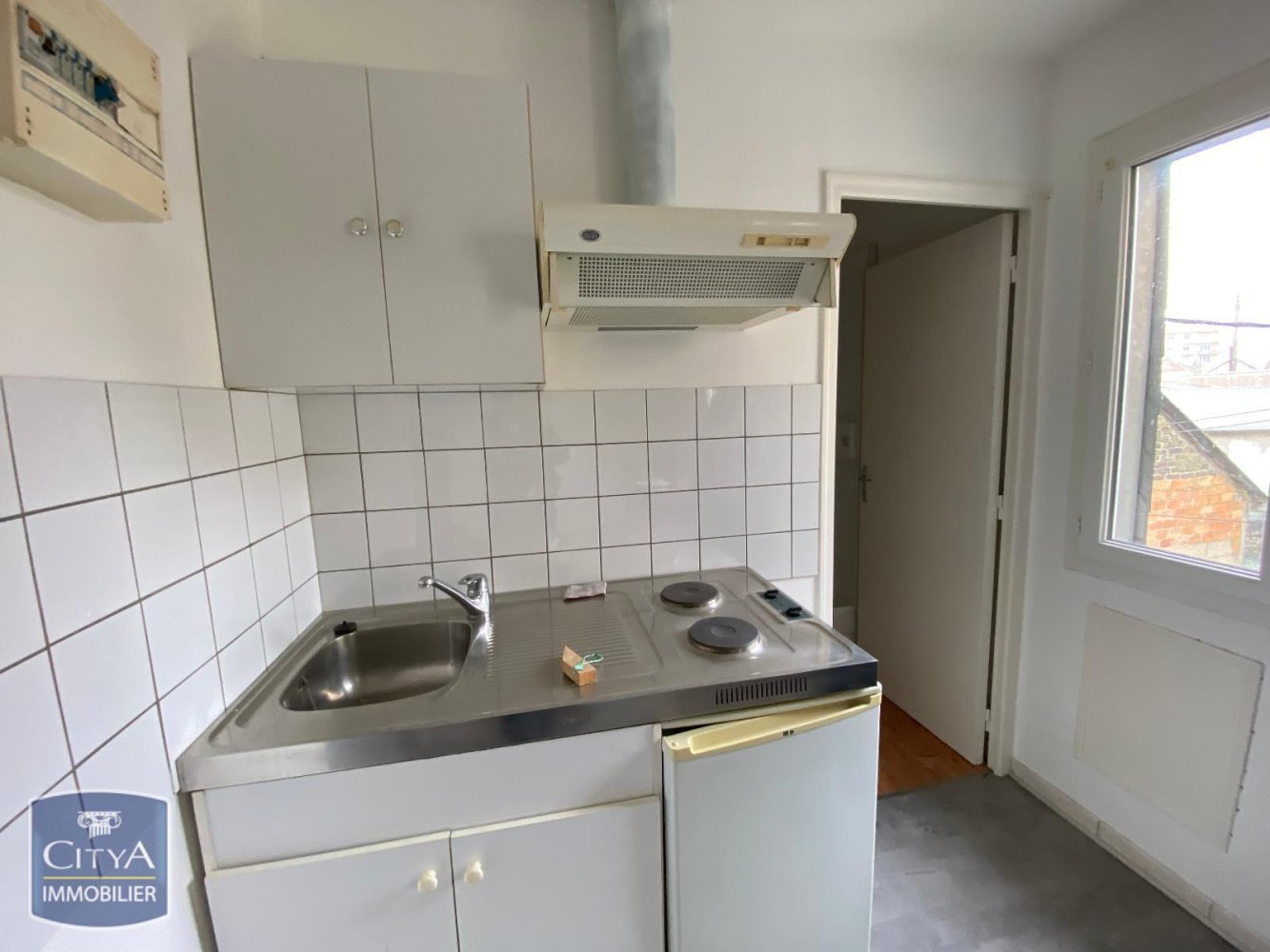 317m² Building in Sedan, France No. 63395