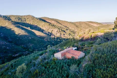 2 bedrooms House in Monchique, Portugal No. 242887