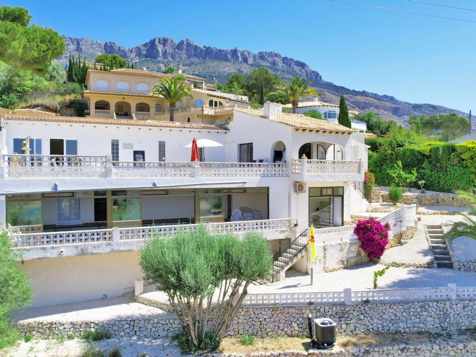 Villa de 3 dormitorios en Altea, Spain No. 183542
