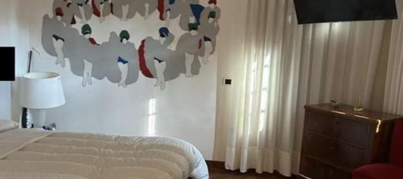 5 rooms Apartment in Erba, Italy No. 3907 9