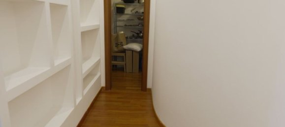 4-Zimmer Wohnung in Rome, Italy, Nr. 297253 6