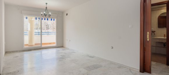 2 chambres Appartement à Marbella, Spain No. 148338 7