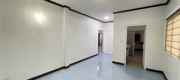 4 bedrooms Cafe / restaurant in Hua Hin, Thailand No. 6409 11