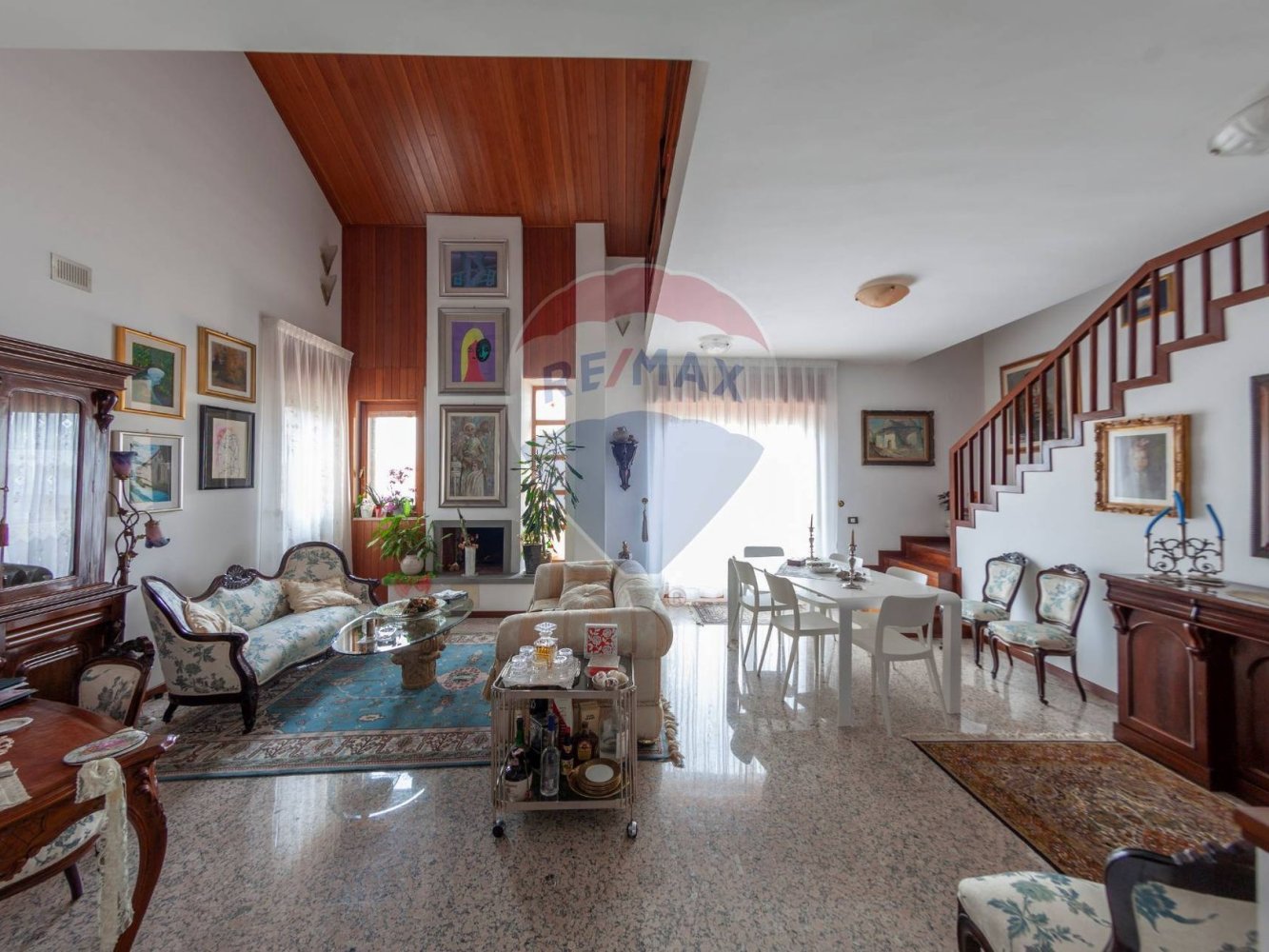 8 bedrooms House in Matera, Italy No. 21708