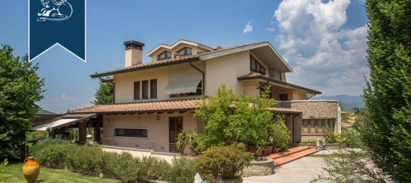 7 bedrooms Villa in Arezzo, Italy No. 329294 15