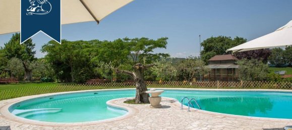 7 bedrooms Villa in Arezzo, Italy No. 329294 12