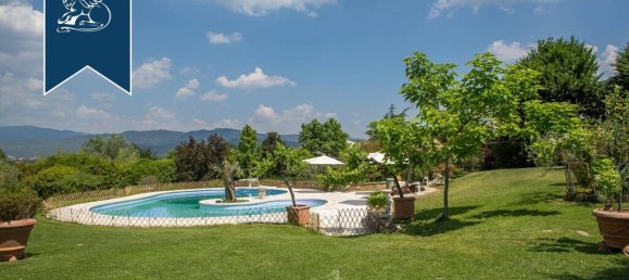 7 bedrooms Villa in Arezzo, Italy No. 329294 6