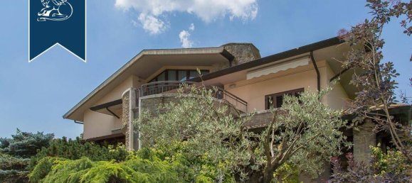 7 bedrooms Villa in Arezzo, Italy No. 329294 19