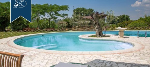 7 bedrooms Villa in Arezzo, Italy No. 329294 10