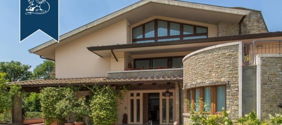 7 bedrooms Villa in Arezzo, Italy No. 329294 17