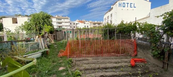 137m² Land in Cadaques, Spain No. 169633 2