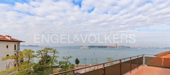 4 rooms Apartment in Venice, Italy No. 220925 3