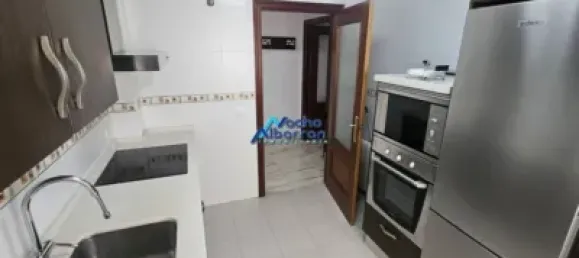 2 bedrooms Apartment in Badajoz, Spain No. 143736 4