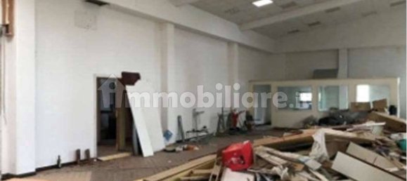 Коммерческая недвижимость с 5 комнатами в Риано, Италия № 302341 3