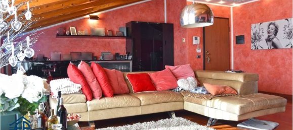 2 غرف نوم بانتهاوس في Sesto San Giovanni, Italy رقم 174598 3