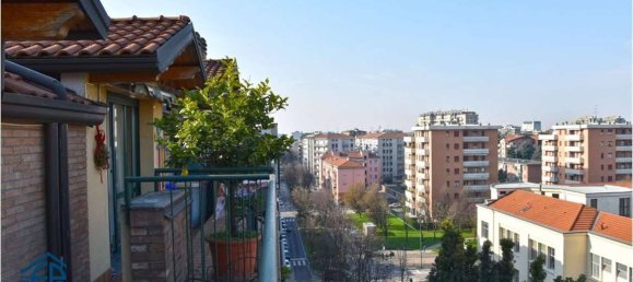 2 غرف نوم بانتهاوس في Sesto San Giovanni, Italy رقم 174598 17