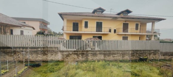 8غرفة فيلا في Giugliano in Campania, Italy رقم 22633 25