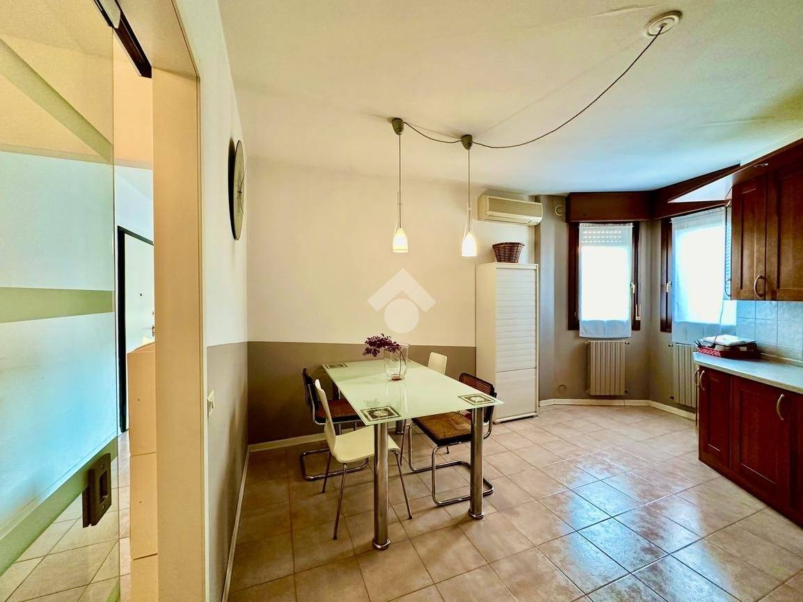 Квартира с 1 спальней в Абано Терме, Италия № 132207