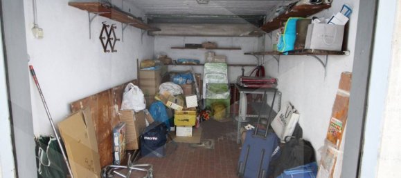 4-salle Appartement à Bologna, Italy No. 33644 25