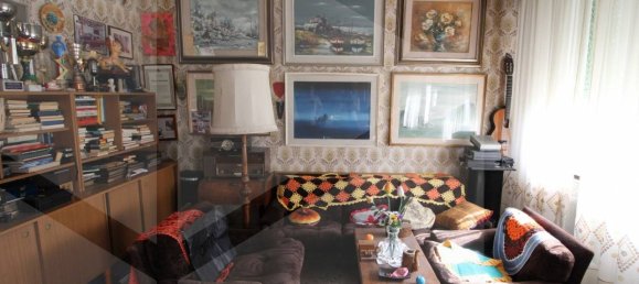 4-salle Appartement à Bologna, Italy No. 33644 6